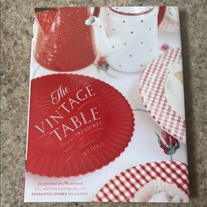 Vintage Table Book 📕